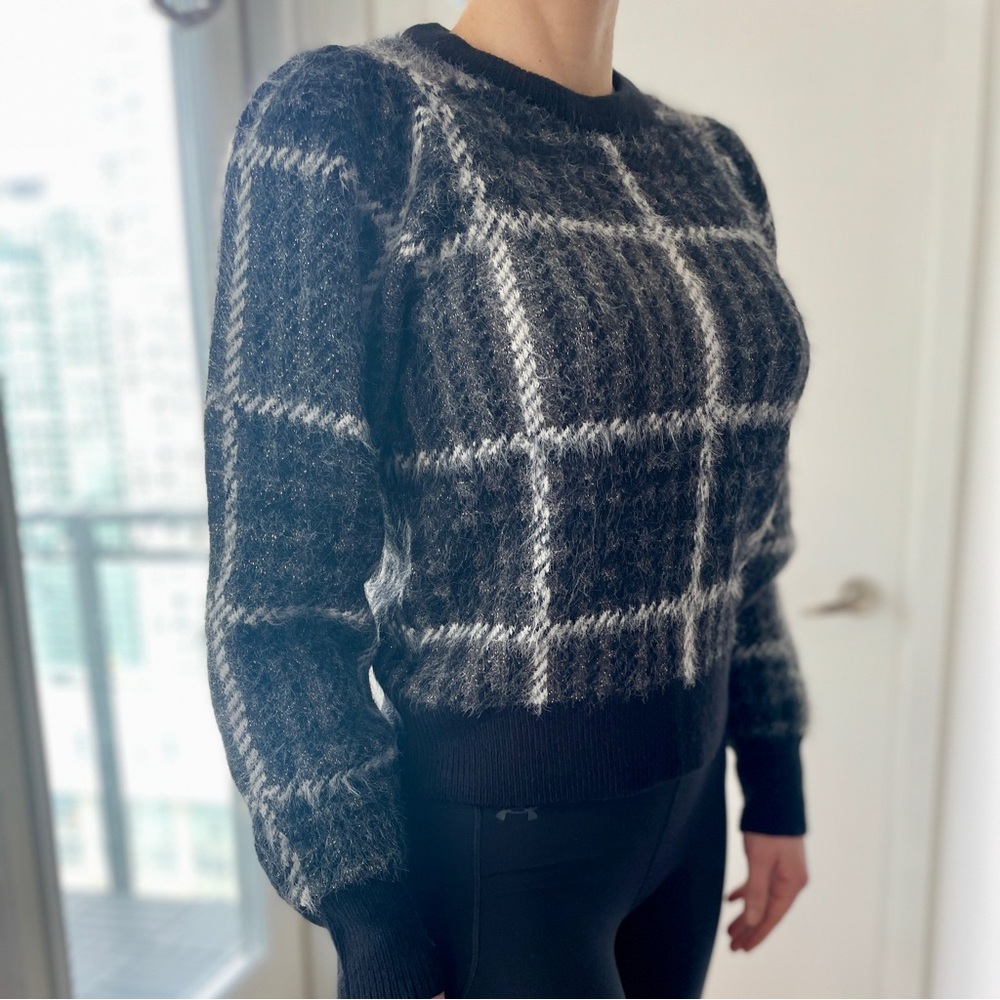 Dkny Black and Silver Crew Neck Sweater
